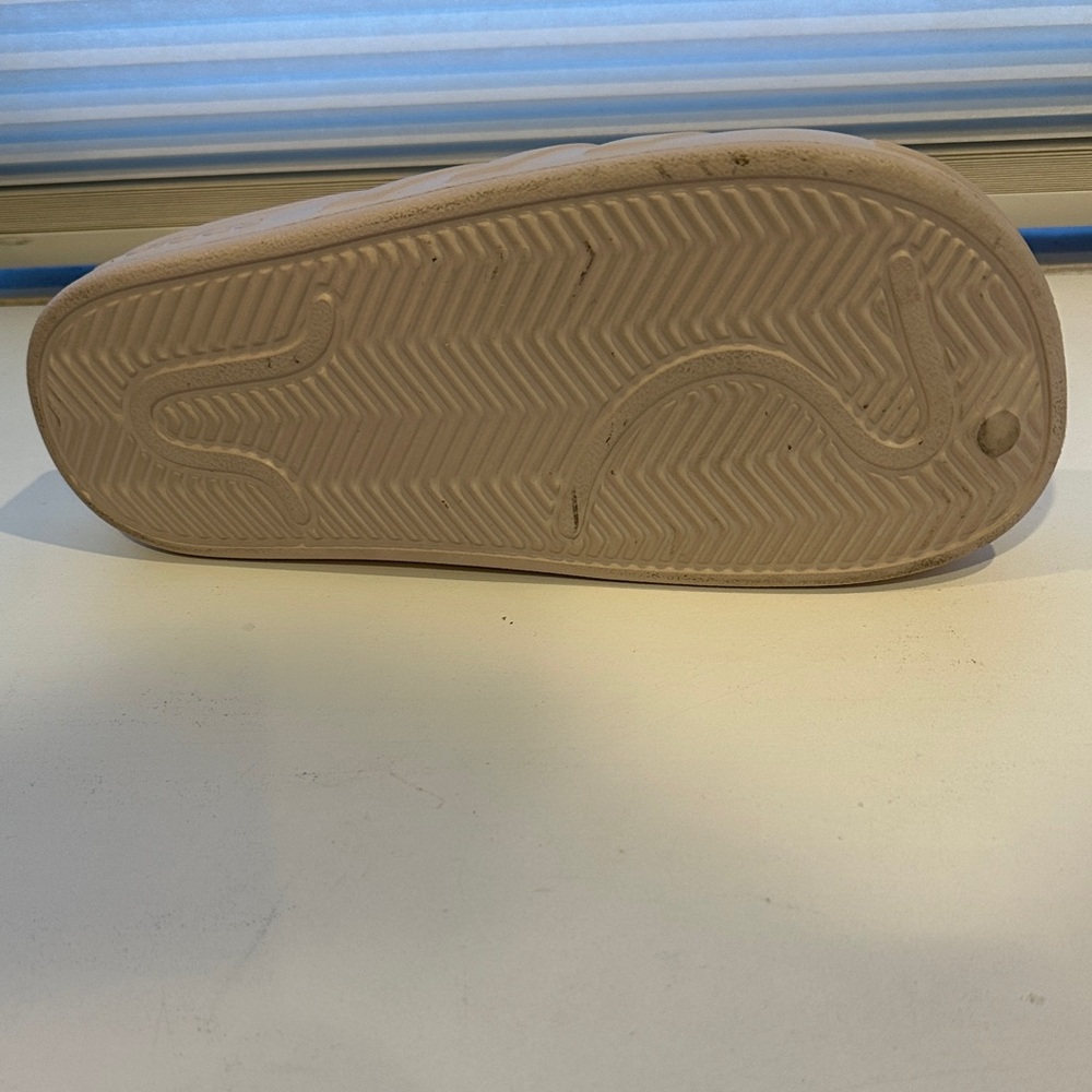 Adidas Adilette Clogs Pink women’s size 10 - Picture 5 of 8